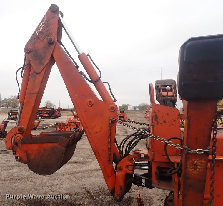 image for item DQ4890 1982 Ditch Witch 6510  trencher