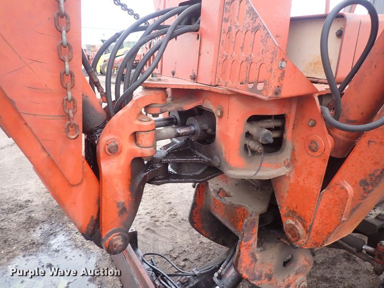 image for item DQ4890 1982 Ditch Witch 6510  trencher