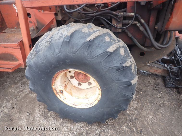 image for item DQ4890 1982 Ditch Witch 6510  trencher