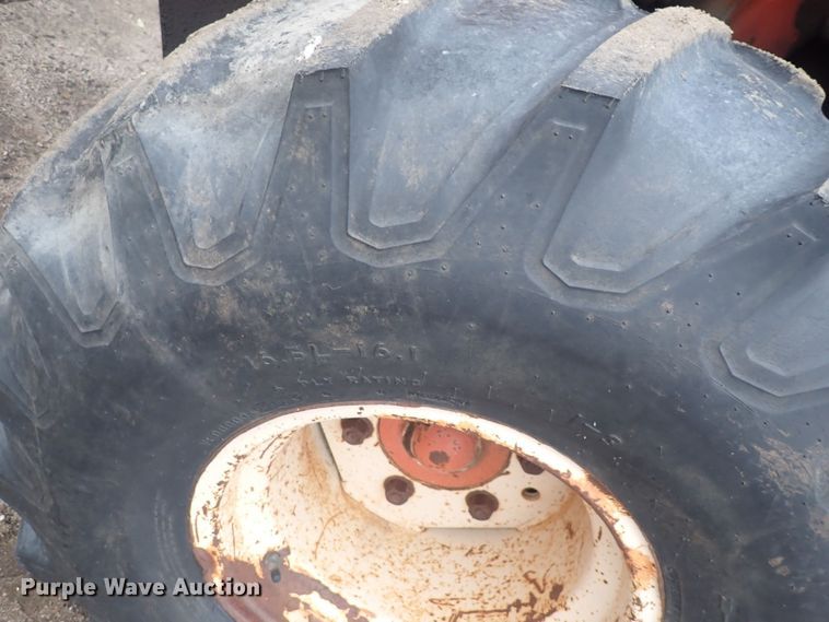 image for item DQ4890 1982 Ditch Witch 6510  trencher