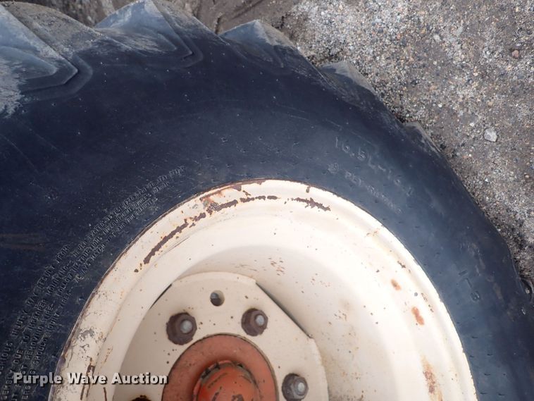 image for item DQ4890 1982 Ditch Witch 6510  trencher