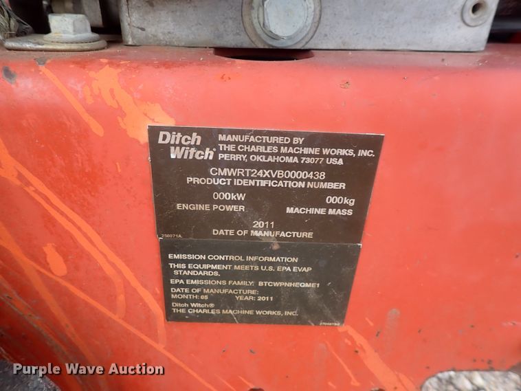 image for item DQ4891 2011 Ditch Witch RT24  trencher