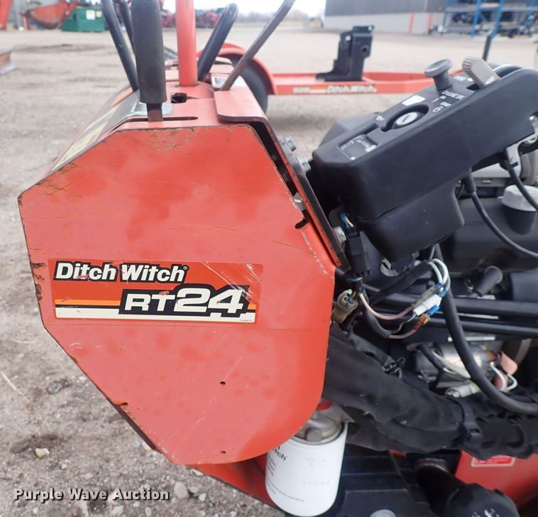 image for item DQ4891 2011 Ditch Witch RT24  trencher