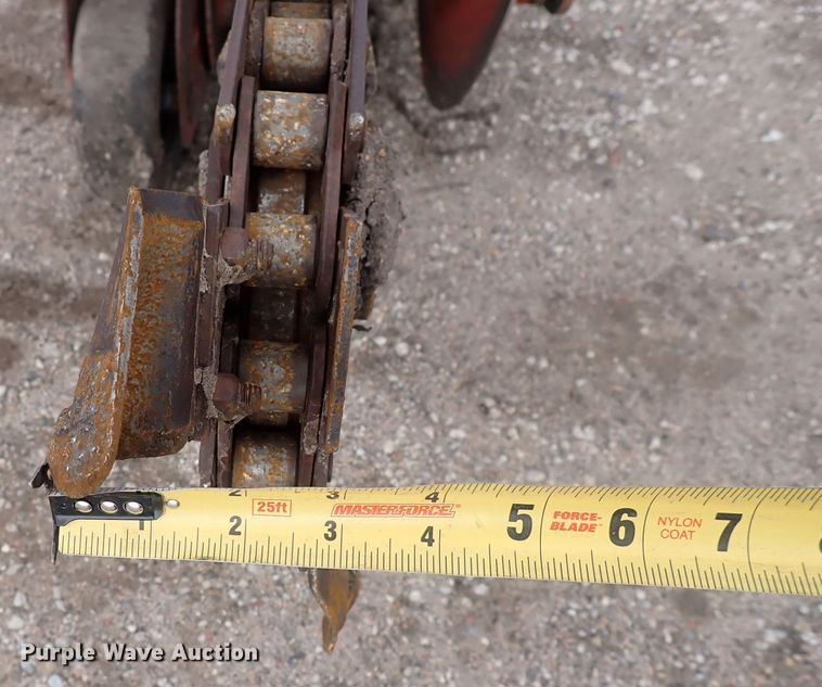 image for item DQ4891 2011 Ditch Witch RT24  trencher