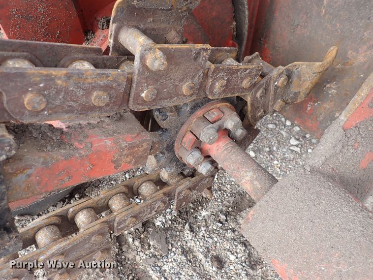 image for item DQ4891 2011 Ditch Witch RT24  trencher