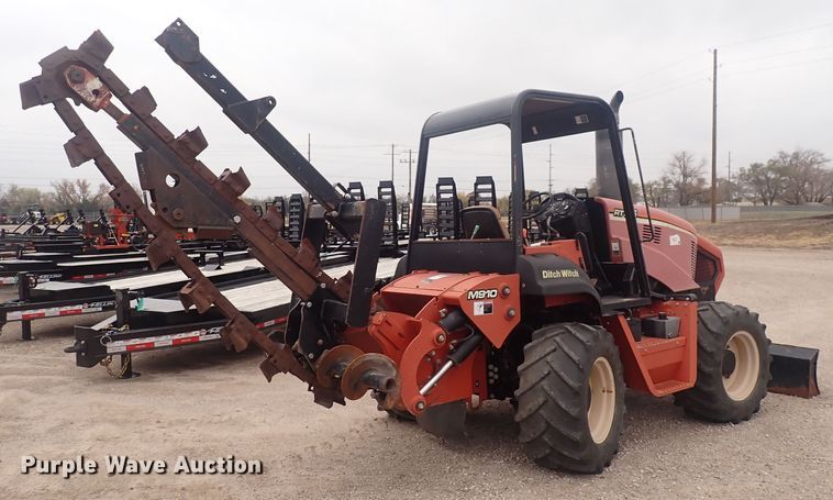 image for item DQ4892 2010 Ditch Witch RT95  trencher