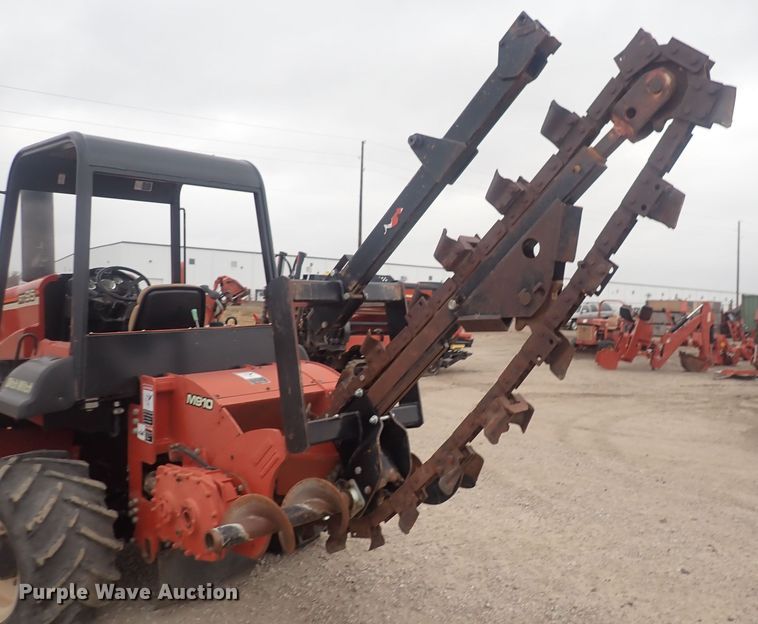 image for item DQ4892 2010 Ditch Witch RT95  trencher