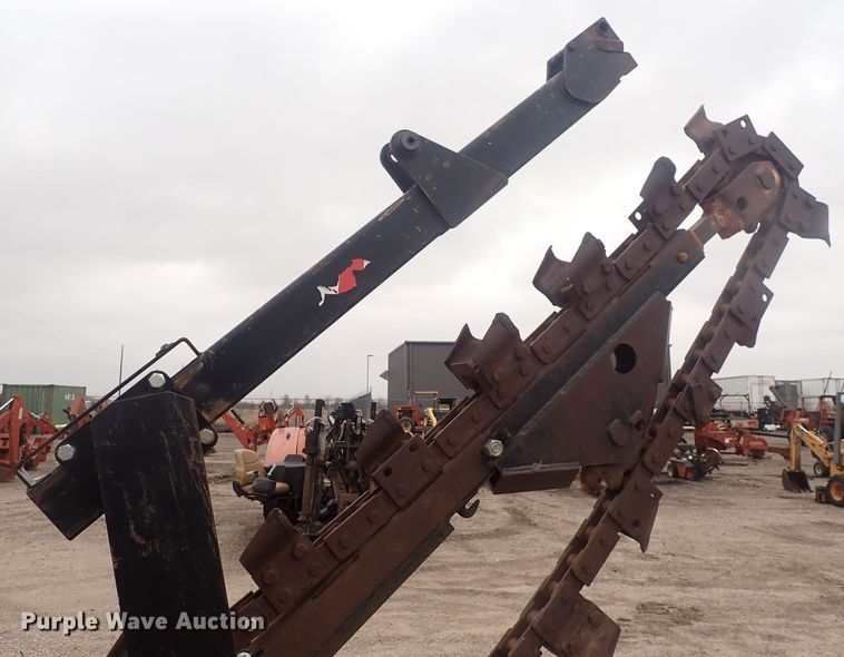 image for item DQ4892 2010 Ditch Witch RT95  trencher