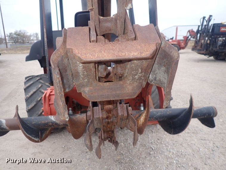 image for item DQ4892 2010 Ditch Witch RT95  trencher