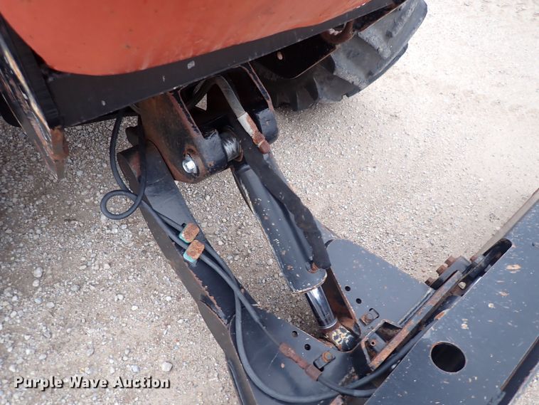 image for item DQ4892 2010 Ditch Witch RT95  trencher