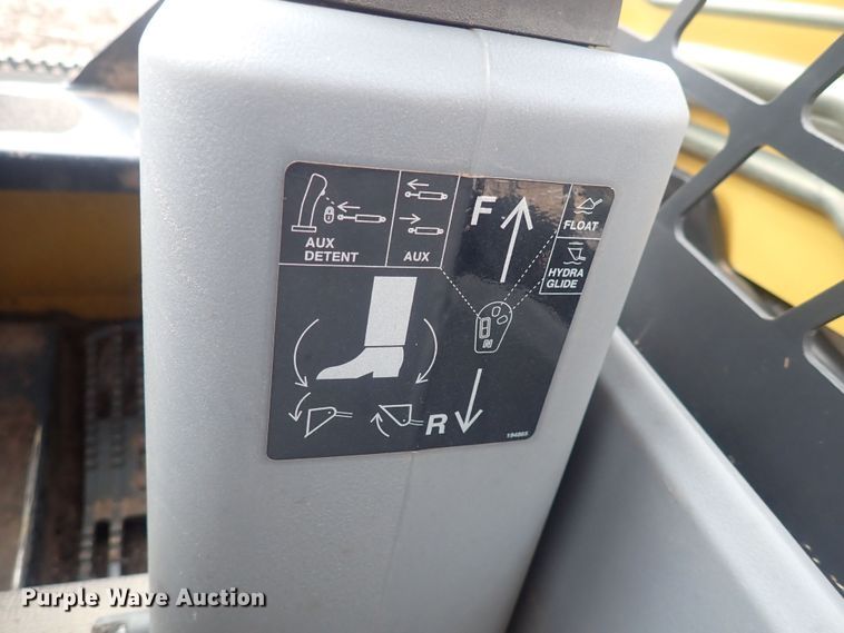 image for item DQ4893 Yanmar S270V  skid steer loader