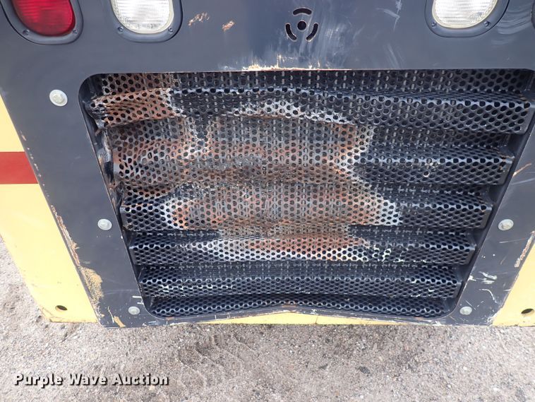 image for item DQ4893 Yanmar S270V  skid steer loader