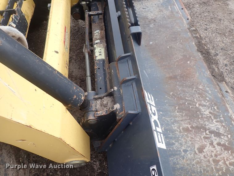 image for item DQ4893 Yanmar S270V  skid steer loader