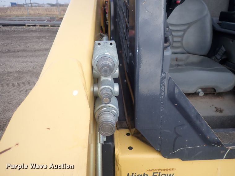 image for item DQ4893 Yanmar S270V  skid steer loader