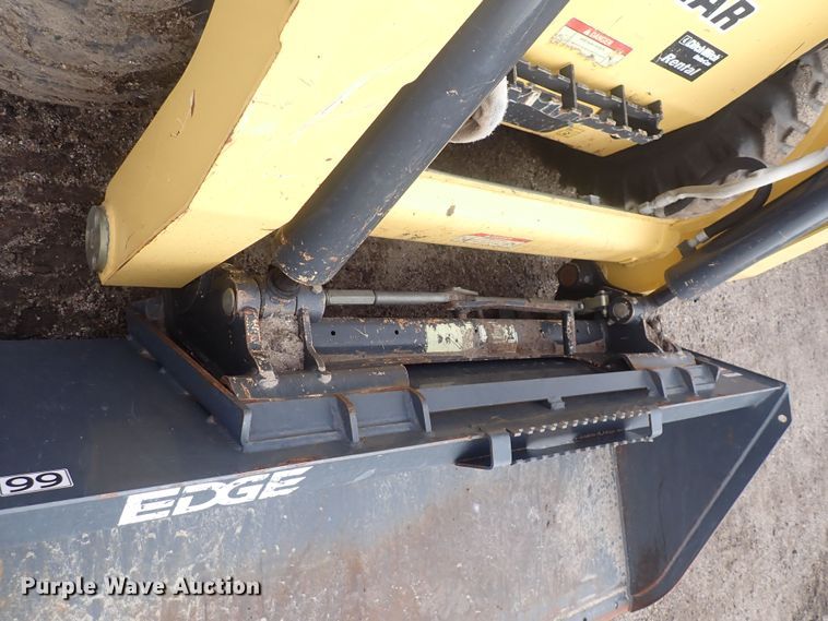 image for item DQ4893 Yanmar S270V  skid steer loader