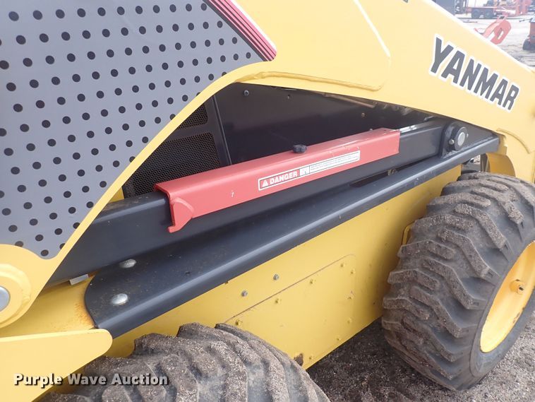 image for item DQ4893 Yanmar S270V  skid steer loader