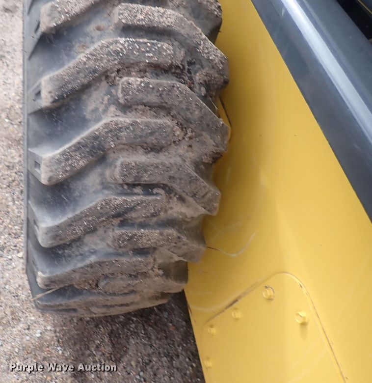 image for item DQ4893 Yanmar S270V  skid steer loader