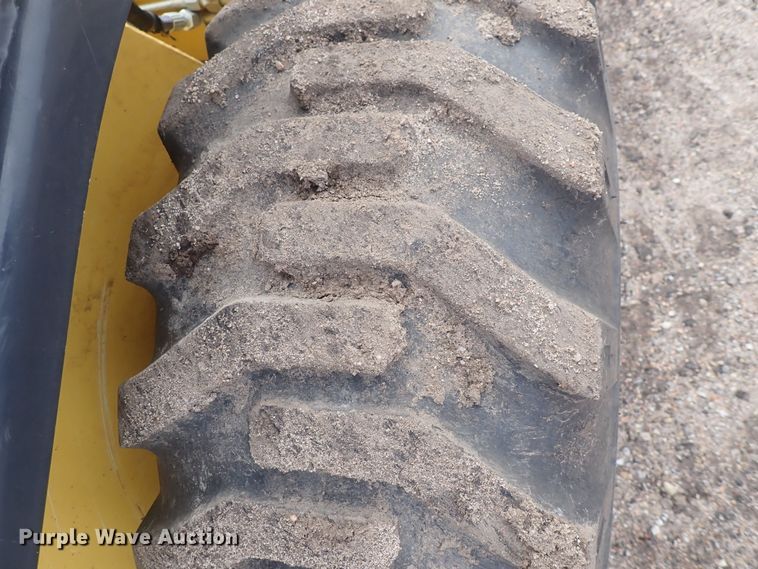 image for item DQ4893 Yanmar S270V  skid steer loader