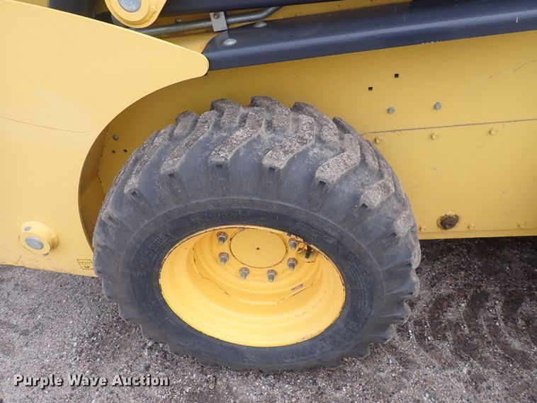 image for item DQ4893 Yanmar S270V  skid steer loader