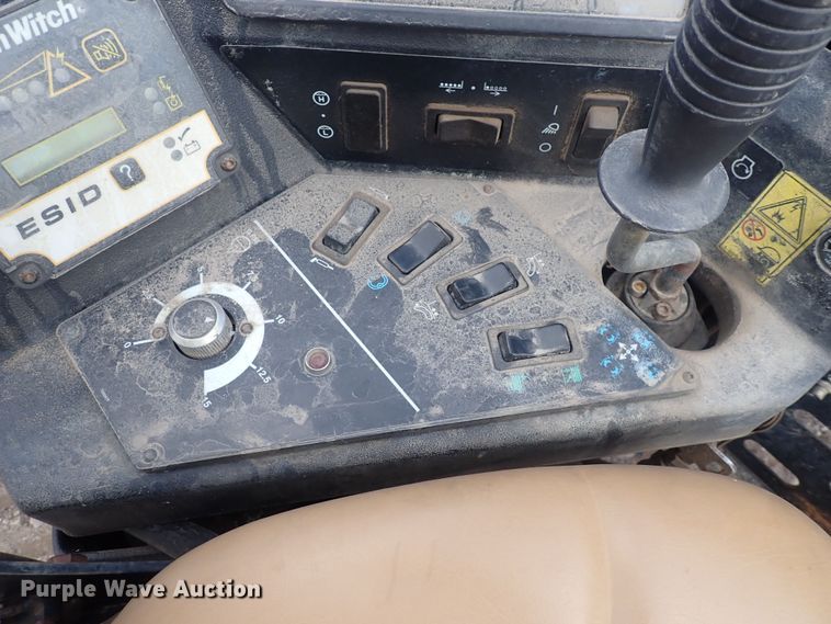 image for item DQ4894 2005 Ditch Witch JT1220 Mach 1  directional boring unit