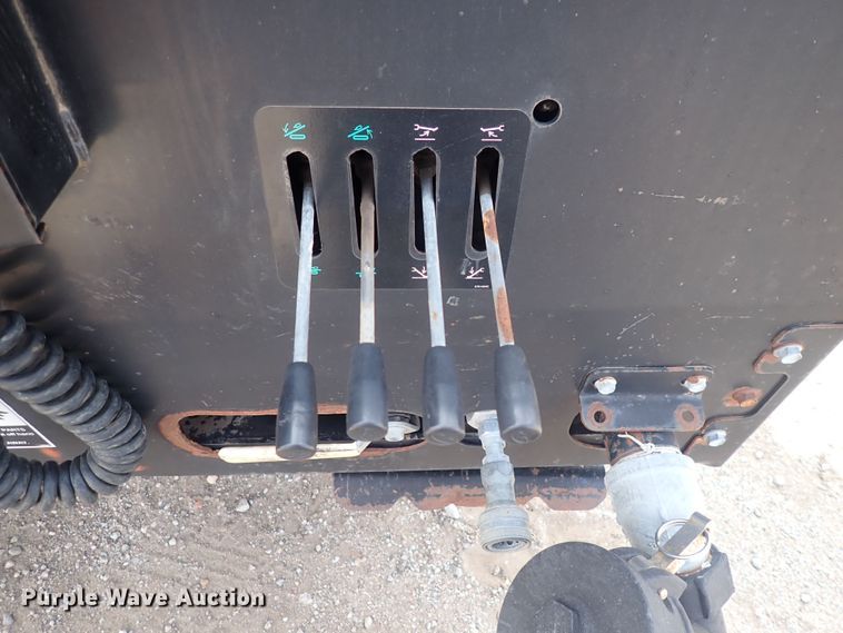 image for item DQ4895 2008 Ditch Witch JT3020 Mach 1  directional boring unit