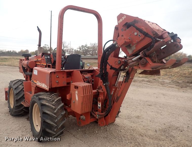 image for item DQ4897 2000 Ditch Witch 8020 Turbo  vibratory cable plow