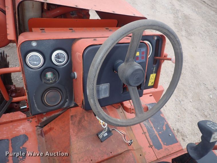 image for item DQ4897 2000 Ditch Witch 8020 Turbo  vibratory cable plow