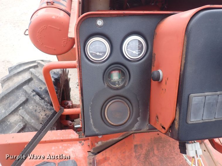 image for item DQ4897 2000 Ditch Witch 8020 Turbo  vibratory cable plow