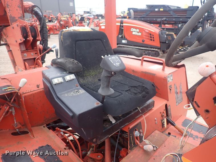 image for item DQ4897 2000 Ditch Witch 8020 Turbo  vibratory cable plow