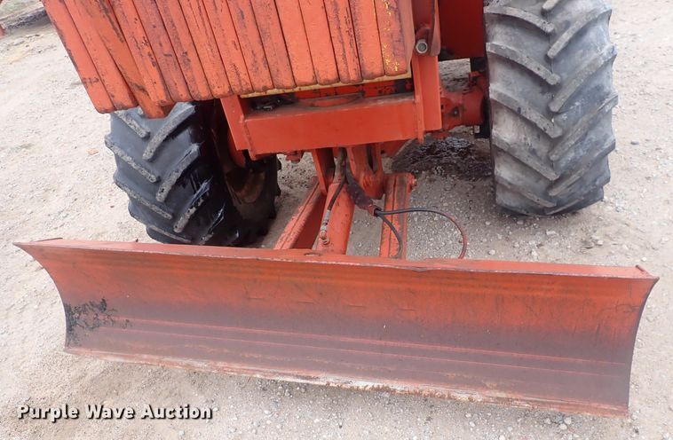 image for item DQ4897 2000 Ditch Witch 8020 Turbo  vibratory cable plow