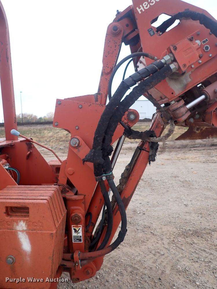 image for item DQ4897 2000 Ditch Witch 8020 Turbo  vibratory cable plow