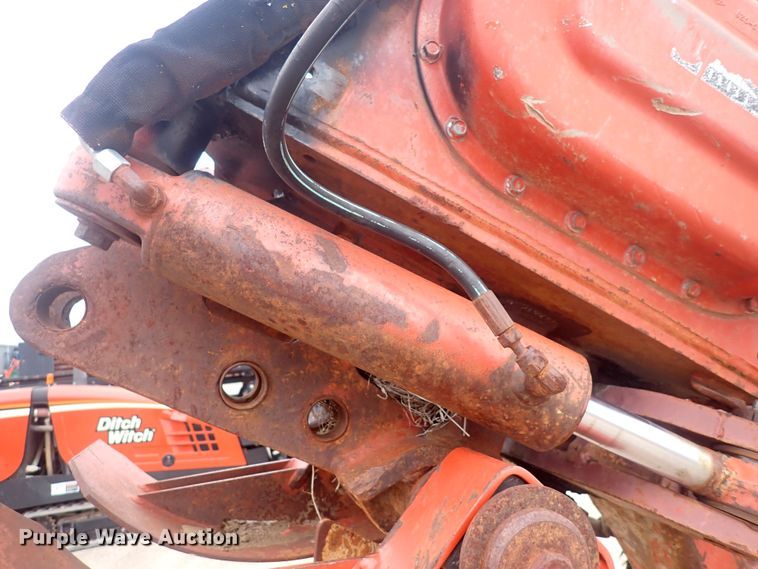 image for item DQ4897 2000 Ditch Witch 8020 Turbo  vibratory cable plow