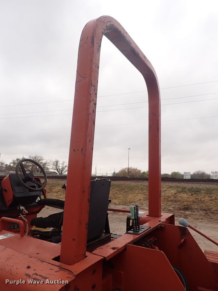 image for item DQ4897 2000 Ditch Witch 8020 Turbo  vibratory cable plow