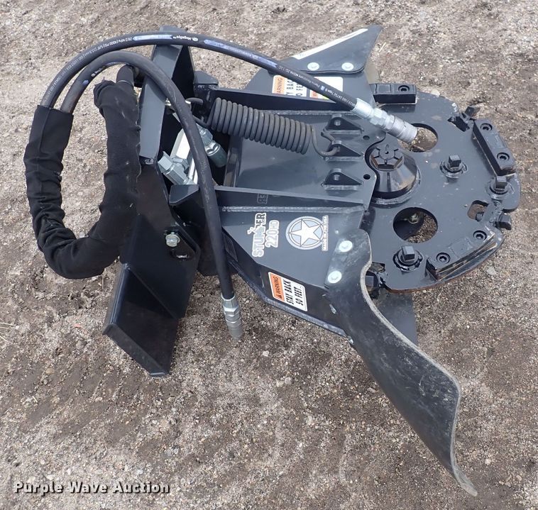 image for item DQ4898 Stumper 220HD  compact utility loader stump grinder