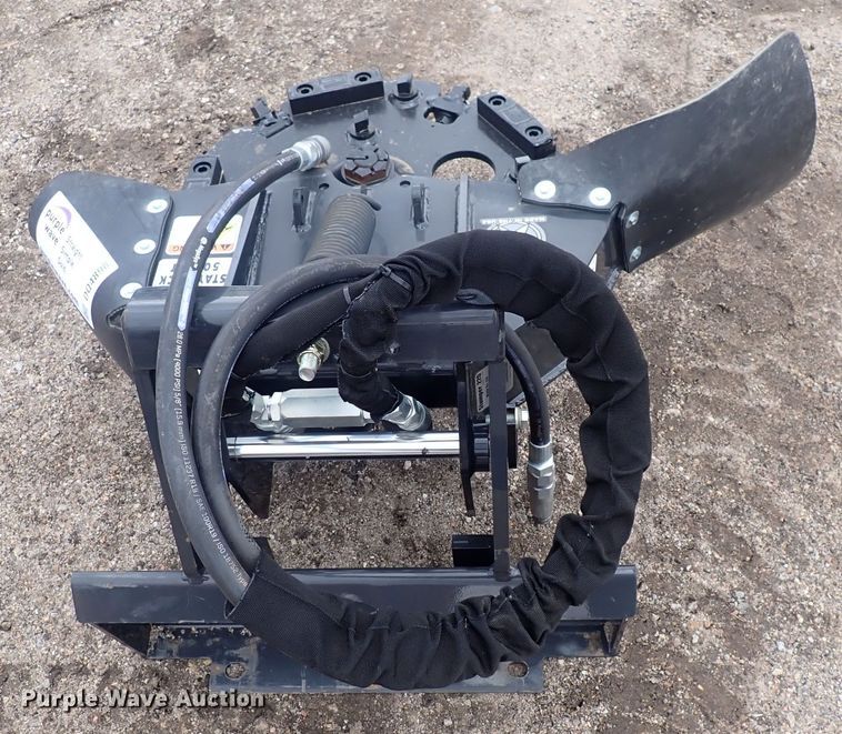 image for item DQ4898 Stumper 220HD  compact utility loader stump grinder