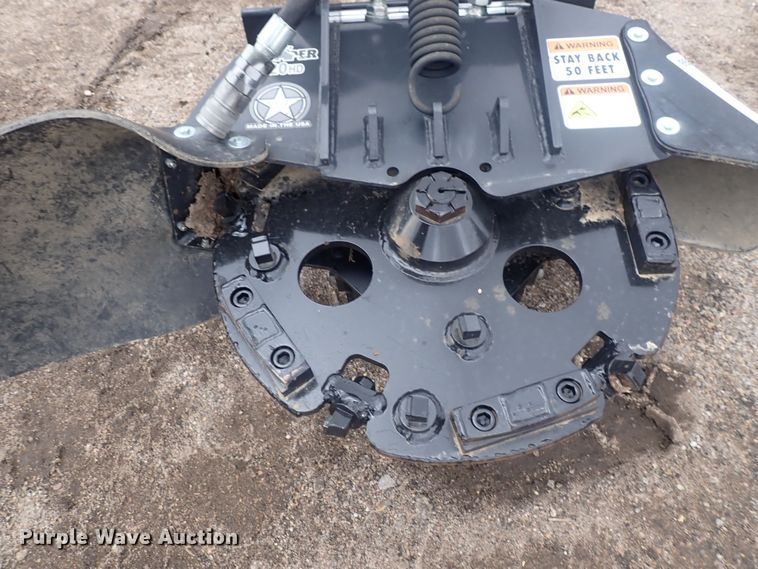 image for item DQ4898 Stumper 220HD  compact utility loader stump grinder