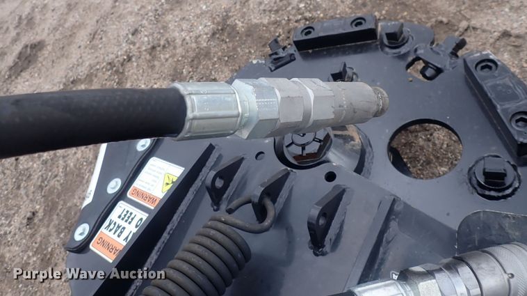 image for item DQ4898 Stumper 220HD  compact utility loader stump grinder