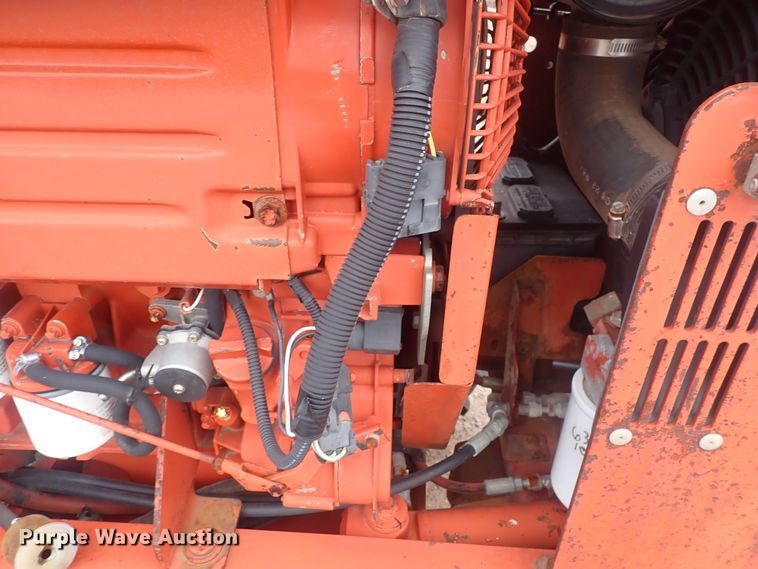 image for item DQ4899 1998 Ditch Witch 3700  trencher