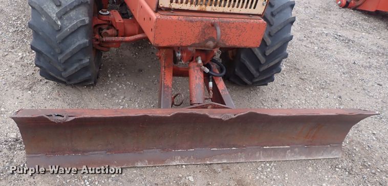 image for item DQ4899 1998 Ditch Witch 3700  trencher
