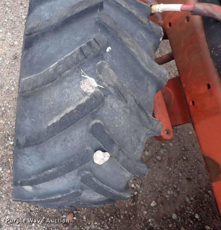 image for item DQ4899 1998 Ditch Witch 3700  trencher