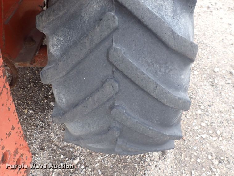 image for item DQ4899 1998 Ditch Witch 3700  trencher