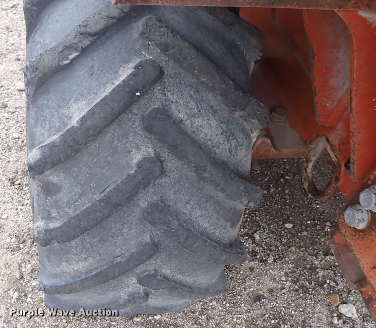 image for item DQ4899 1998 Ditch Witch 3700  trencher