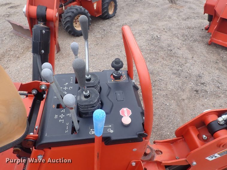 image for item DQ4900 2006 Ditch Witch A920  backhoe