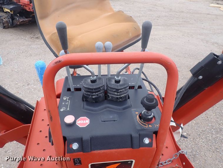 image for item DQ4900 2006 Ditch Witch A920  backhoe