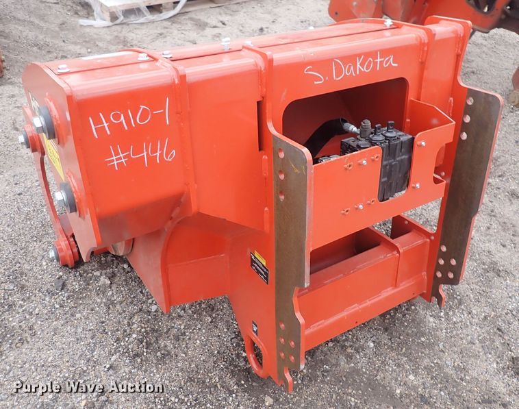 image for item DQ4901 2019 Ditch Witch H910  trencher