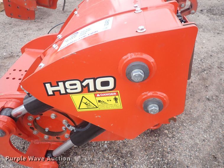 image for item DQ4901 2019 Ditch Witch H910  trencher