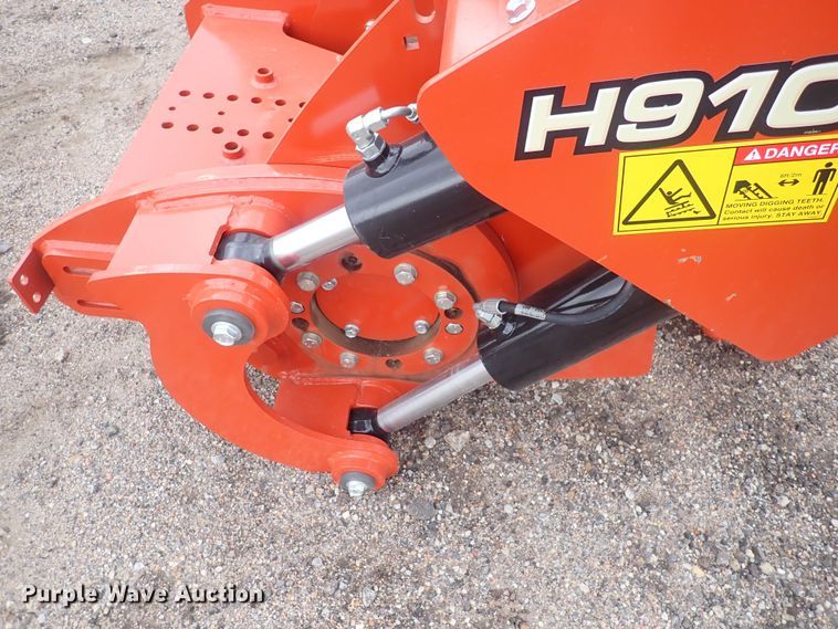 image for item DQ4901 2019 Ditch Witch H910  trencher