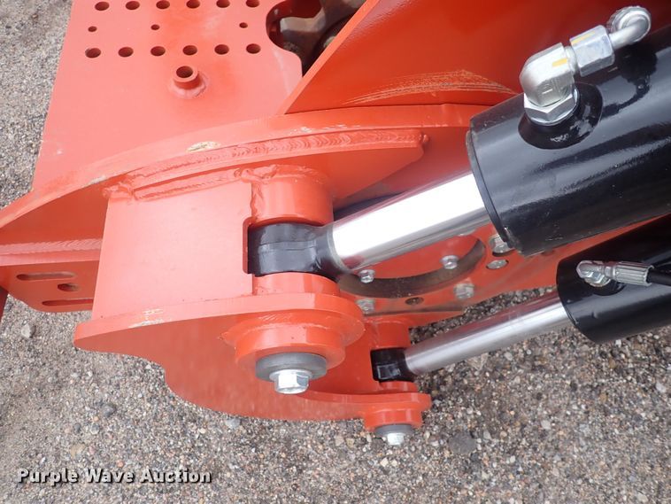 image for item DQ4901 2019 Ditch Witch H910  trencher