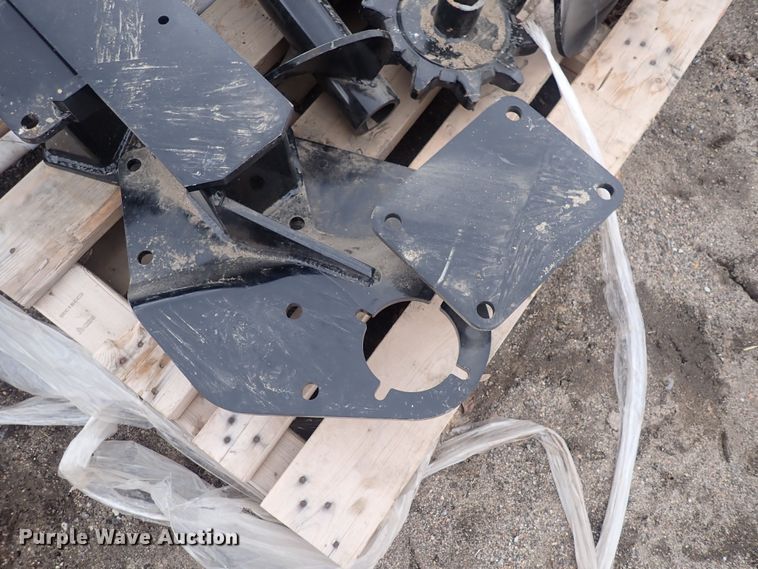 image for item DQ4901 2019 Ditch Witch H910  trencher