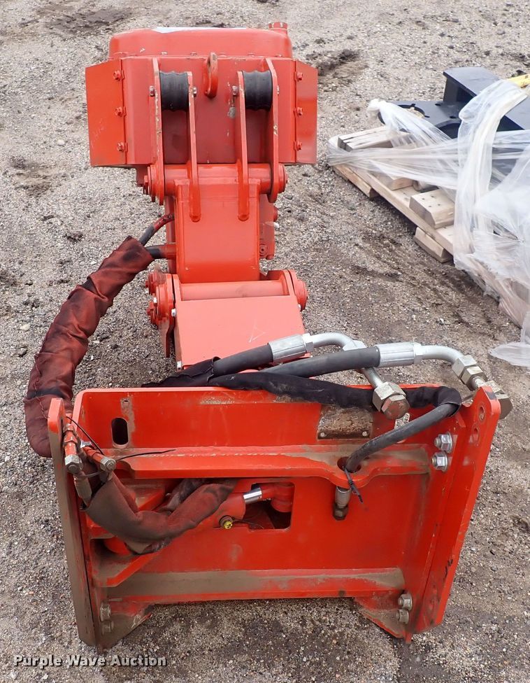 image for item DQ4902 2017 Ditch Witch H331  vibratory plow